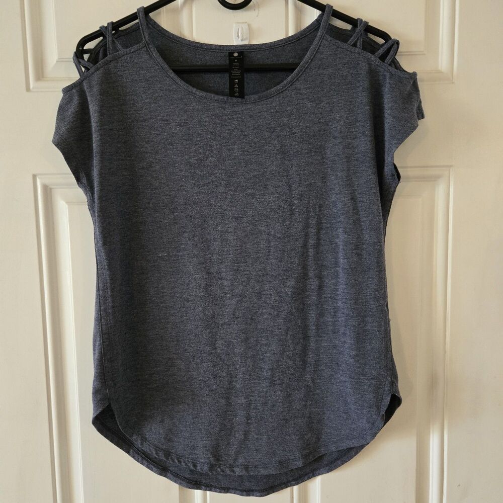 Yogalicious Gray Strappy Shoulder Top Size M Soft Stretch Active Athleisure Tee